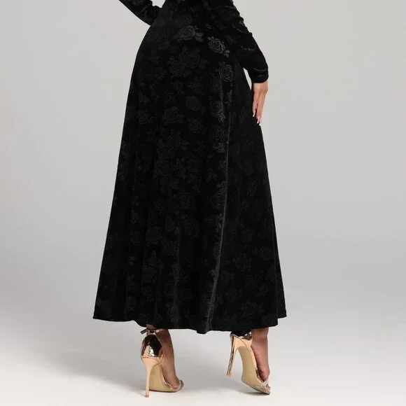 Rose Print V-Neck Long Sleeve Dress - Picture 8 of 8